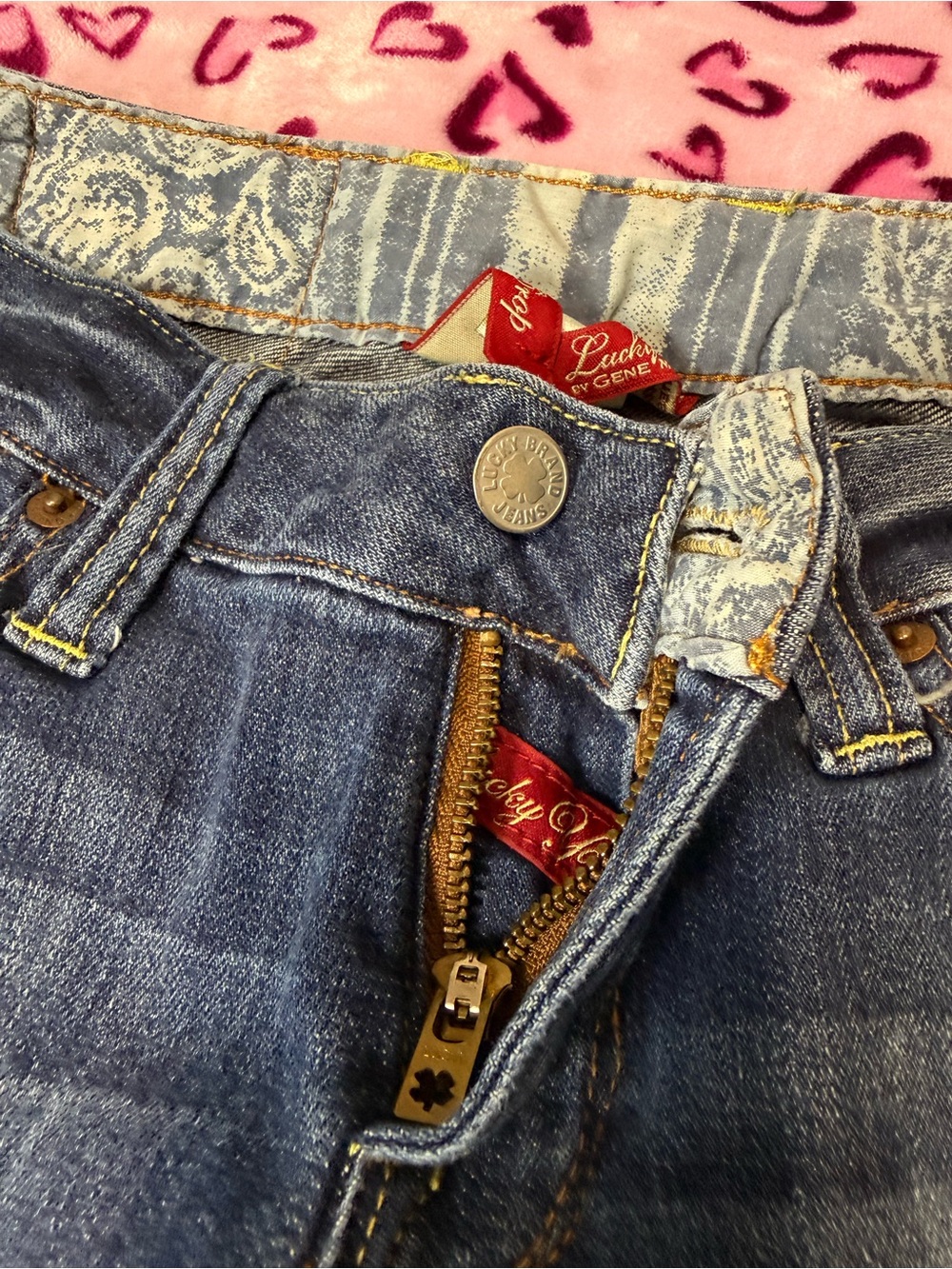 Lucky Brand Straight Leg Jeans in Faded Blue - Picture 3 of 10